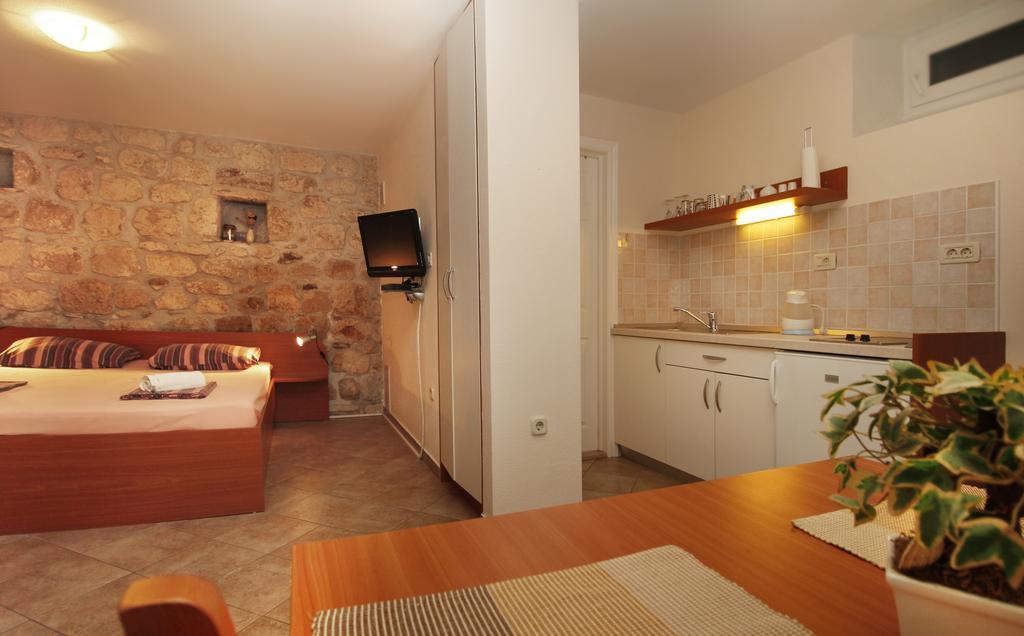 Apartments Caralipeo Makarska Zimmer foto